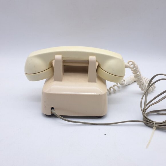 Vintage Push Button Phone by Northern Telecom QSQM2500AX - Picture 4 of 11